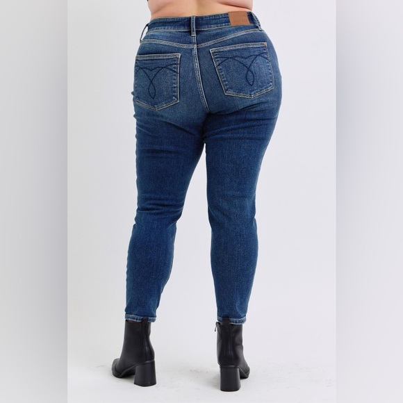 NWT Judy Blue PLUS + REG Size Dark Wash Mid-Rise Thermal Ankle Skinny Jeans - Picture 8 of 10